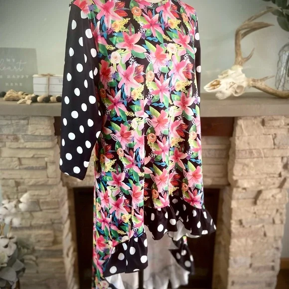 New high low top - Picture 3 of 3